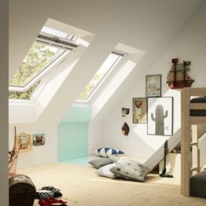 Cửa mái velux mở hất thủ công GPU0069